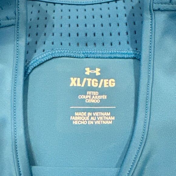 Under Armor workout top size XL - Picture 2 of 3